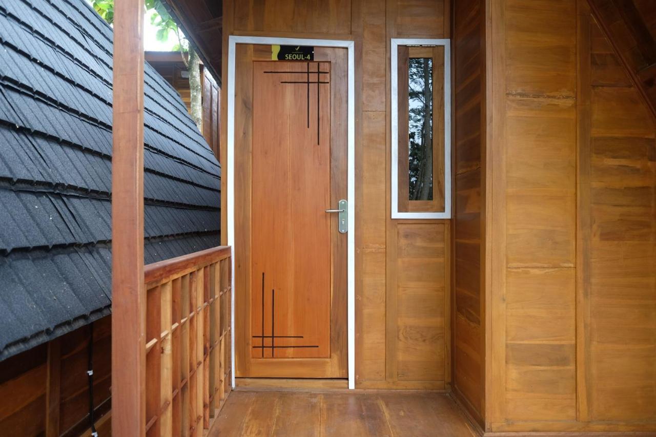 Urbanview Villa Lukulo Kebumen By Reddoorz Exteriör bild