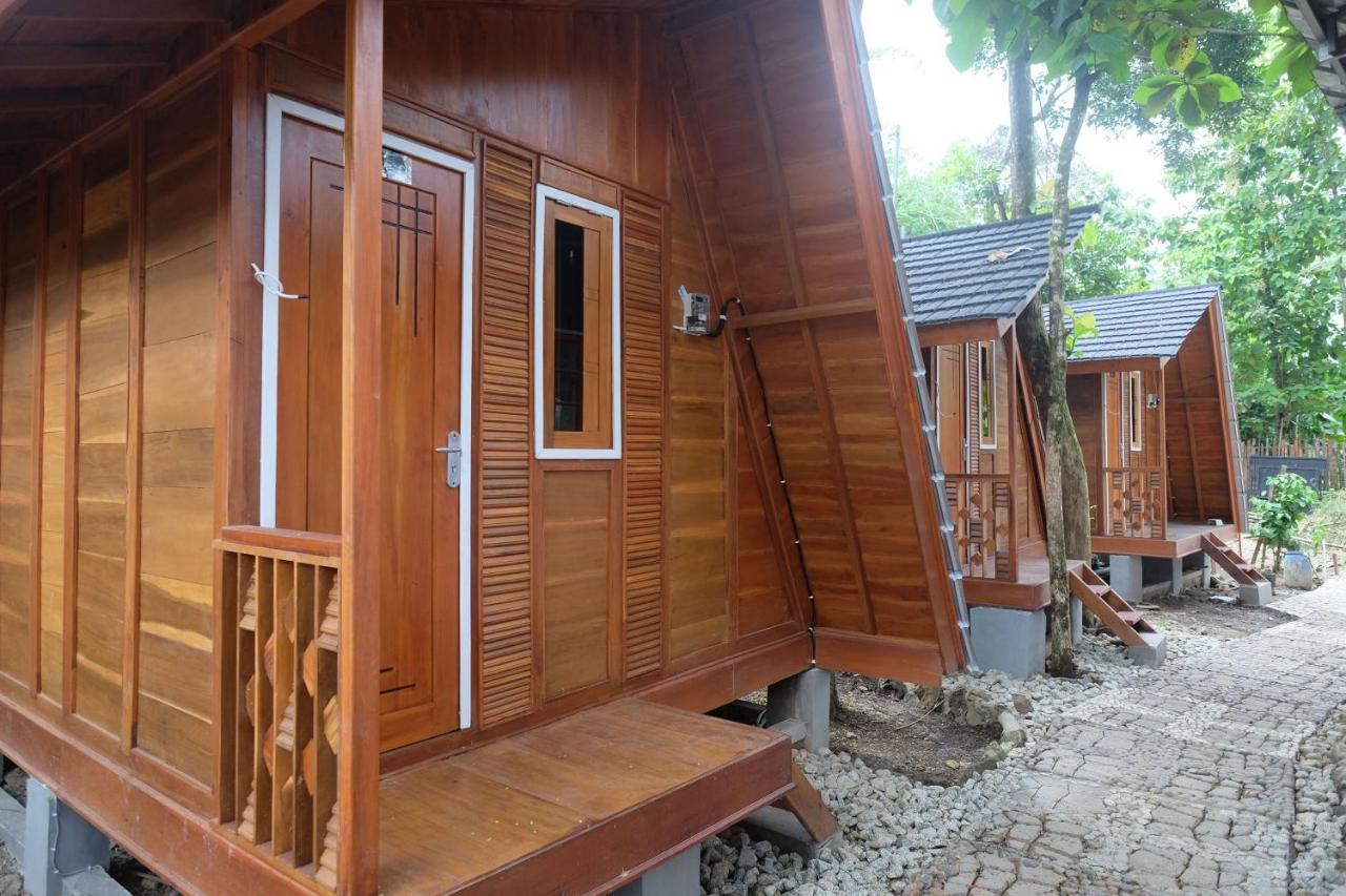 Urbanview Villa Lukulo Kebumen By Reddoorz Exteriör bild
